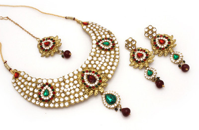 69% OFF on Vendee Fashion Latest Designer Alloy Jewel Set Multicolor 69% OFF on Vendee Fashion Latest Designer Alloy Jewel Set Multicolor