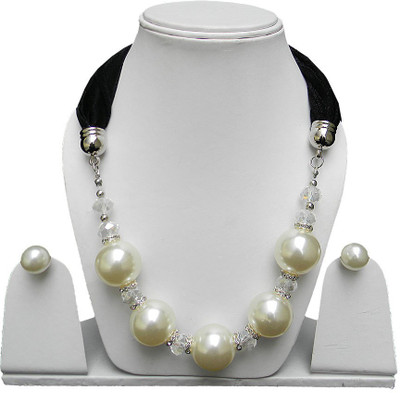 65% OFF on Swaraj Zoe Ribbon Jewel Set Black