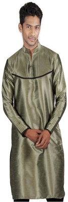 57% OFF on Vivyaan Solid Men's Straight Kurta