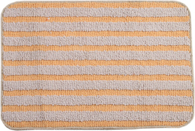 11% OFF on Saral Home Polyester Medium Bath Mat 11% OFF on Saral Home Polyester Medium Bath Mat