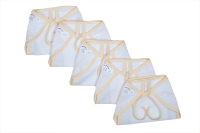 20% OFF on Pompom Sweethearts U Shape Nappy 20% OFF on Pompom Sweethearts U Shape Nappy