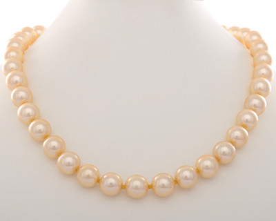 36% OFF on Revere Caramelo Pearl Alloy Necklace 36% OFF on Revere Caramelo Pearl Alloy Necklace