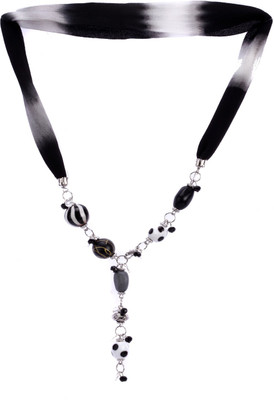 37% OFF on Trinketbag Black And White Tie And Die Fabric Necklace 37% OFF on Trinketbag Black And White Tie And Die Fabric Necklace