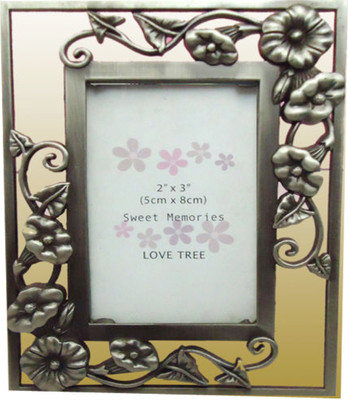 27% OFF on imported Glass Photo Frame 27% OFF on imported Glass Photo Frame