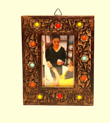 29% OFF on Kuchkhas Glass Photo Frame