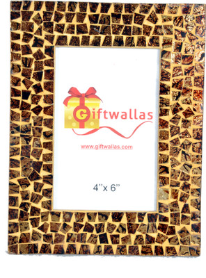 9% OFF on Giftwallas Glass Photo Frame