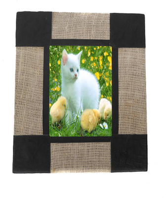 33% OFF on Pindia Wood Photo Frame 33% OFF on Pindia Wood Photo Frame