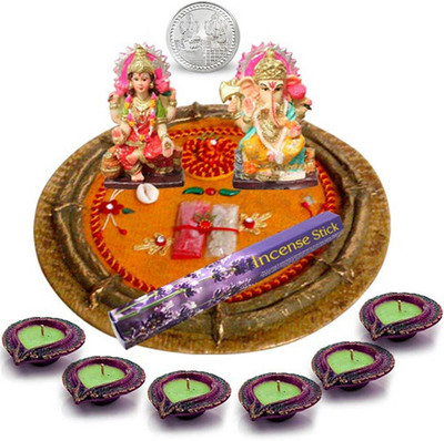 Right Florist Wooden Pooja & Thali Set Right Florist Wooden Pooja & Thali Set
