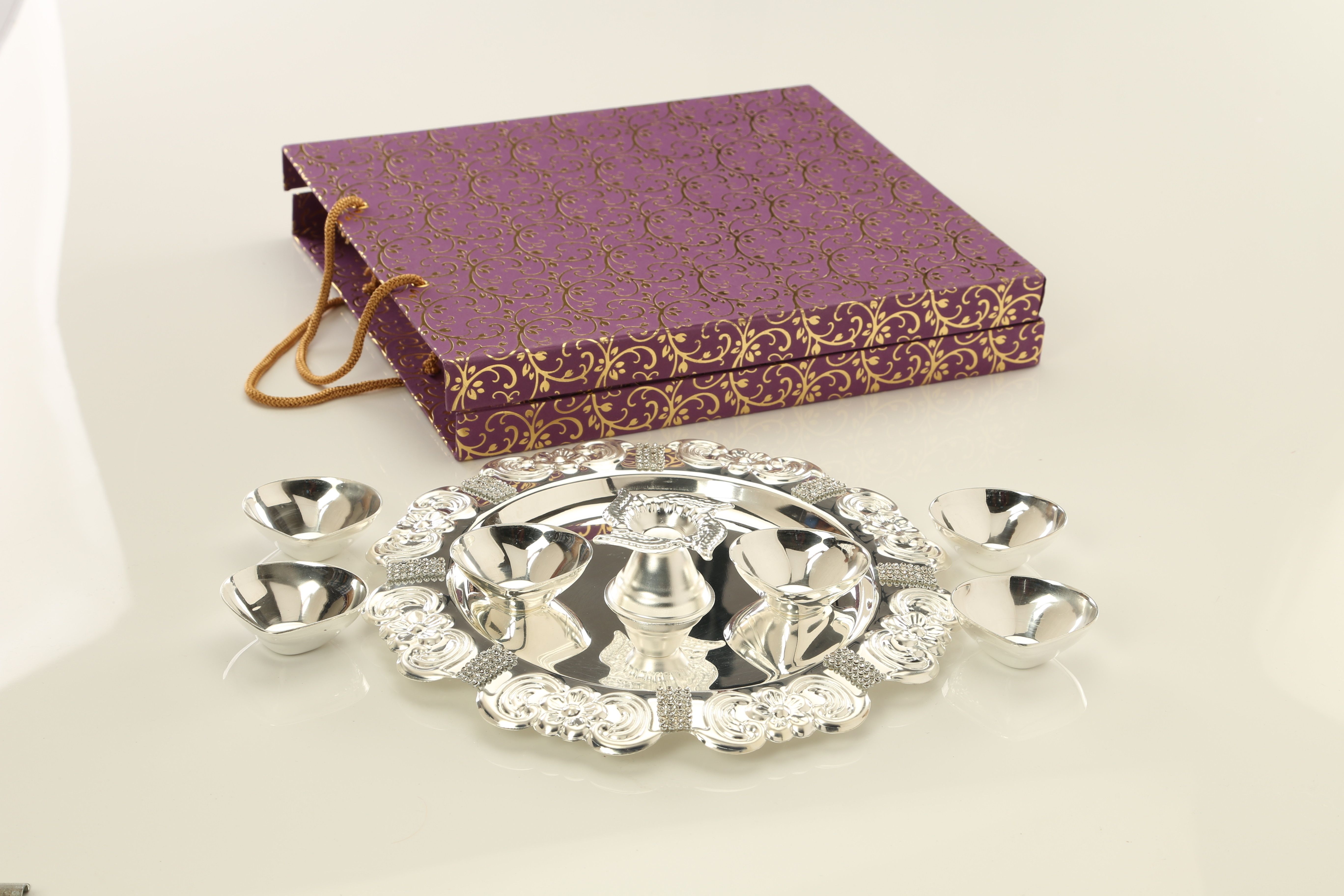 41% OFF on Ojas D?cor Diamond Silver Plated Pooja & Thali Set 41% OFF on Ojas D?cor Diamond Silver Plated Pooja & Thali Set