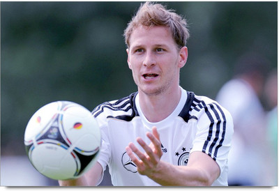 34% OFF on The Footboll Best Player Paper Print 34% OFF on The Footboll Best Player Paper Print