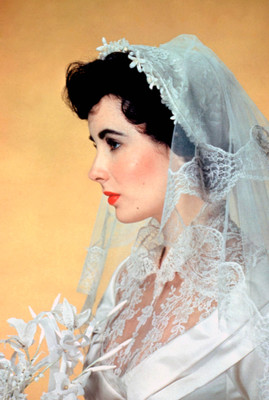 10% OFF on Elizabeth Taylor Fine Art Print