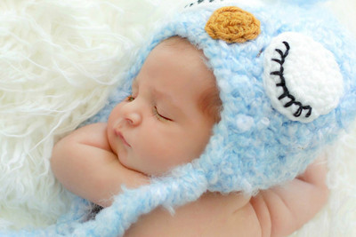 50% OFF on Baby Sleeping Poster Paper Print