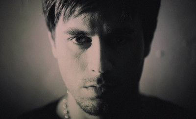 48% OFF on Enrique Iglesias (K) Photographic Paper