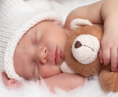 77% OFF on Painting Without Frame - Baby Sleeping Art Canvas Art