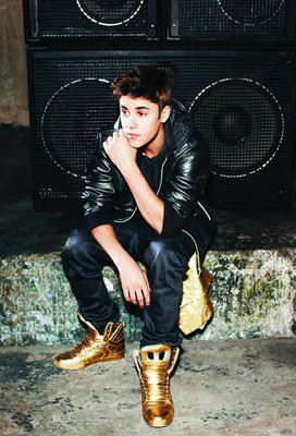 48% OFF on Justin Bieber (M) Photographic Paper