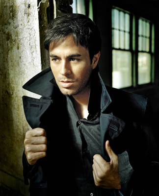 48% OFF on Enrique Iglesias (F) Photographic Paper