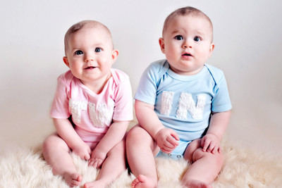 43% OFF on Child's Love - Cute Smiling Twins Paper Print 43% OFF on Child's Love - Cute Smiling Twins Paper Print