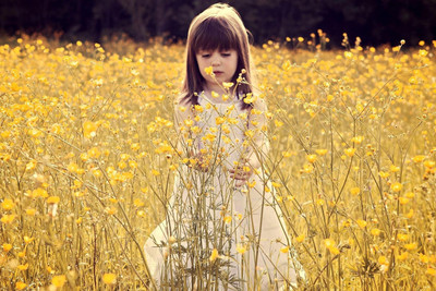 50% OFF on Autumn Baby Girl Poster Paper Print