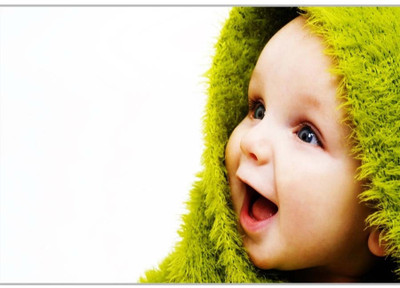 37% OFF on Cute Baby In Green TowelPoster (18 x 12 Inches) by Shopkeeda Paper Print