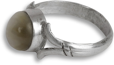 26% OFF on Silverwala Silver Cat's Eye Ring 26% OFF on Silverwala Silver Cat's Eye Ring