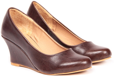 50% OFF on TEN Awesome Brown Leather Wedges