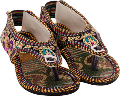 42% OFF on Ridhi Sidhi Girls Sandals 42% OFF on Ridhi Sidhi Girls Sandals