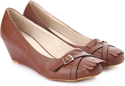 45% OFF on Lavie Wedges 45% OFF on Lavie Wedges