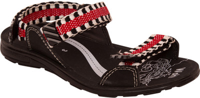 23% OFF on Green Finger Rugger Sandals 23% OFF on Green Finger Rugger Sandals