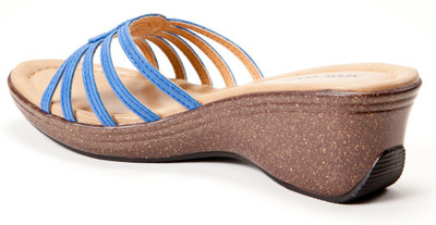 60% OFF on Marc Loire Melora Wedges