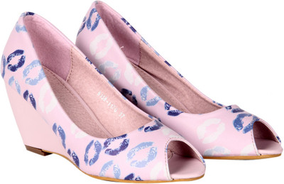 70% OFF on La Isla Wedges