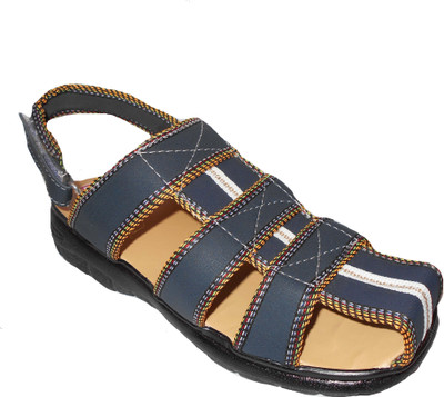 10% OFF on Aaron Lucky Sandals