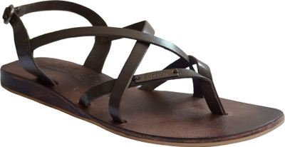 50% OFF on Suri Leather Leather Flats 50% OFF on Suri Leather Leather Flats
