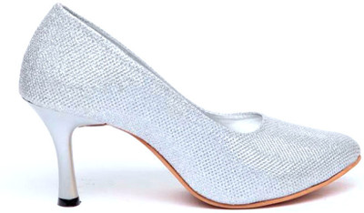 59% OFF on Sindhi Footwear Heels