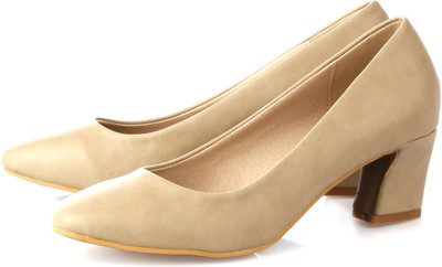 31% OFF on Vero Couture Nine to Five Pumps Leather Heels 31% OFF on Vero Couture Nine to Five Pumps Leather Heels