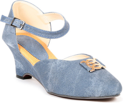 62% OFF on Sindhi Footwear Wedges