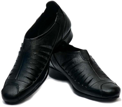 65% OFF on Wonker COM-34 Leather Sandals