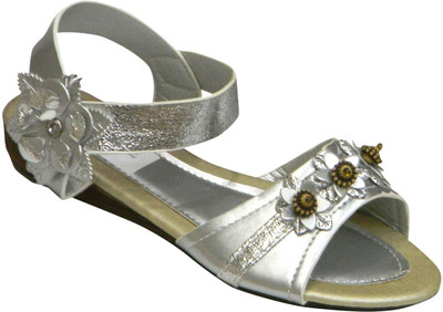 61% OFF on SuperGirl Girls Sandals