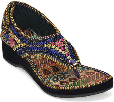 50% OFF on Paduki Ethnic Flats 50% OFF on Paduki Ethnic Flats