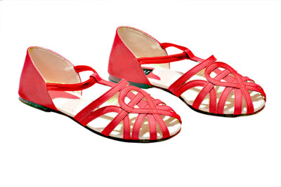 77% OFF on Infiniti Flats