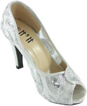 83% OFF on Heels & Handles Heels 83% OFF on Heels & Handles Heels
