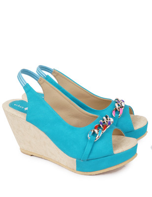 50% OFF on Urbanwoods Green Wedges