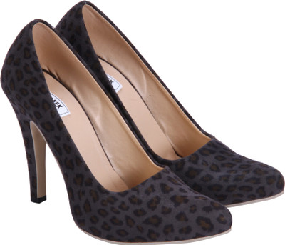 66% OFF on Soft & Sleek Girls Sandals 66% OFF on Soft & Sleek Girls Sandals