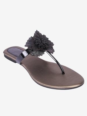 51% OFF on Zotti Flats