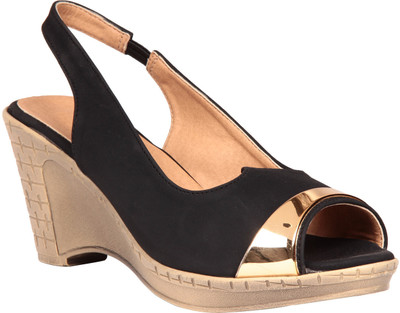65% OFF on Fiorella Wedges