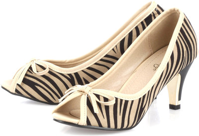 31% OFF on Vero Couture Leather Heels