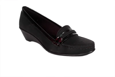 53% OFF on STUDIO 9 Chic Shoe Wedges