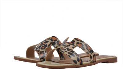 57% OFF on Shuberry SB-051 Flats