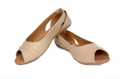 16% OFF on Studio 9 Flats 16% OFF on Studio 9 Flats