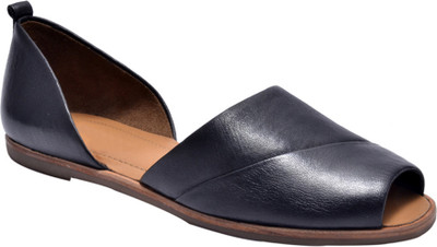 18% OFF on Kuja Paris Leather Flats