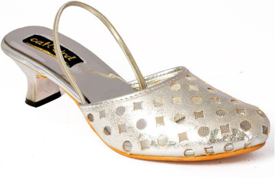 39% OFF on CatBird Girls Sandals